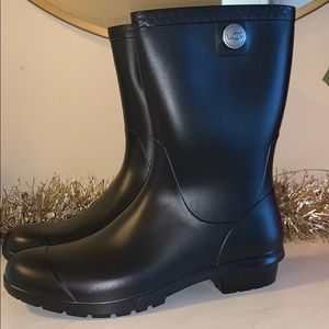 UGG WOMENS SIENNA MATTE RAIN BOOTS SIZE 9